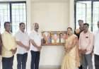 पंडित दीनदयाळ उपाध्याय यांच्या जयंतीनिमित्त जिल्हा कार्यालयात अभिवादन.
