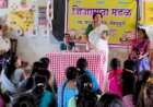 मोबाईल ऐवजी विविध पर्यायातून मुलांना आनंदाच्या झऱ्यापर्यंत न्यावे : वैशाली पंडित.