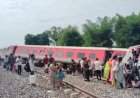 उत्तरप्रदेशमध्ये दिब्रुगड एक्स्प्रेसचा भीषण अपघात; ट्रेनचे डब्बे रुळावरुन घसरले.  ४ जणांचा मृत्यू; अनेकजण जखमी.
