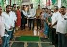 रवींद्र चव्हाण यांच्या वाढदिवसानिमित्त वेंगुर्ल्यात सामाजिक उपक्रम......नगराध्यक्ष राजन गिरप यांच्याकडून चार गरजवंतांना आर्थिक मदत
