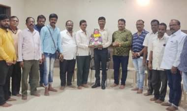 रिक्षा व्यवसायिकांनी आपल्या सेवेतून पर्यटकांच्या विश्वासास पात्र ठरणे महत्वाचे : हनुमंत हेडे.  मालवण येथे पर्यटन मार्गदर्शन कार्यशाळा संपन्न.