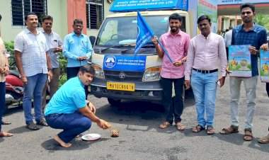 वेंगुर्ला तालुक्यातील शेतकऱ्यांनी भात पिकासाठी १ रुपया पीक विमा योजनेचा लाभ घ्यावा : ओंकार ओतारी.  वेंगुर्ला येथे प्रधानमंत्री पिक विमा योजनेअंतर्गत तहसीलदारांच्या हस्ते चित्ररथाचे उद्घाटन.