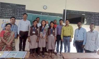 वेताळ प्रतिष्ठान, सिंधुदुर्ग,तुळस च्या वतीने श्री शिवाजी हायस्कूल तुळस मधील शिष्यवृत्ती परीक्षेतील गुणवंत विद्यार्थिनींचा सत्कार.