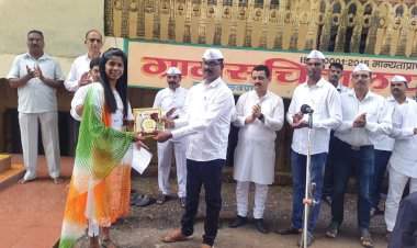 मर्डे ग्रामपंचायतीच्या वतीने गावातील माजी सैनिक, खेळाडू व गुणवंत विद्यार्थ्यांचा सत्कार.