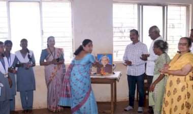 कणकवली नगर वाचनालय येथे वाचन प्रेरणा दिन साजरा.