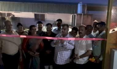 पालकमंत्री रविंद्र चव्हाण यांच्या हस्ते परुळे येथील प्लास्टिक व्यवस्थापन युनीट प्रकल्पाचे उद्घाटन.