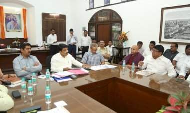 महापरिनिर्वाण दिनाच्या पूर्वतयारीचा कोकण विभागीय आयुक्तांनी घेतला आढावा.