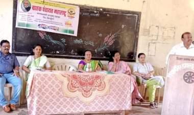 कणकवली येथे विद्यार्थ्यांना ग्राहक कायद्याचे मार्गदर्शन.