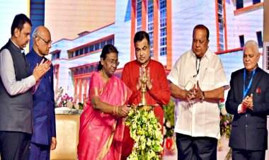 वैद्यकीय संशोधन आणि आरोग्य सेवा क्षेत्रात देशाला अग्रणी करावे : राष्ट्रपती द्रौपदी मुर्मू.  नागपूर शासकीय वैद्यकीय महाविद्यालयाच्या अमृत महोत्सवाचे उद्घाटन.