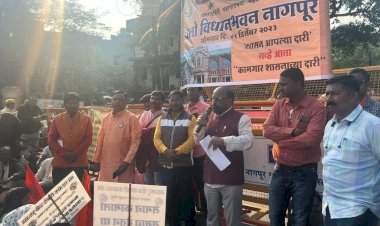 नागपूर येथे महाराष्ट्र विज कंत्राटी कामगार संघांचा विविध मागण्यांसाठी मोर्चा.