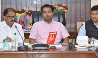 विकसित भारत संकल्प यात्रेच्या माध्यमातून प्रत्यक्ष योजना लाभार्थ्यांपर्यंत पोहोचवा : केंद्रीय सह सचिव संकेत भोंडवे.