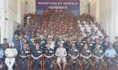 'विकसित भारत' साठी सर्वांकडून स्वयंशिस्त व नियमांचे पालन आवश्यक : राज्यपाल रमेश बैस.  सलग तिसऱ्यांदा प्रधानमंत्री ध्वज-निशाण पटकावल्याबद्दल राज्यपालांकडून महाराष्ट्र ‘एनसीसी’ चमूला शाबासकी.