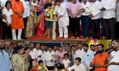 कणकवली मध्ये आमदार नितेश राणे यांच्या हस्ते नमो चषक कॅरम स्पर्धेचे उद्घाटन.   भाजपा युवा मोर्चा मार्फत आयोजन.