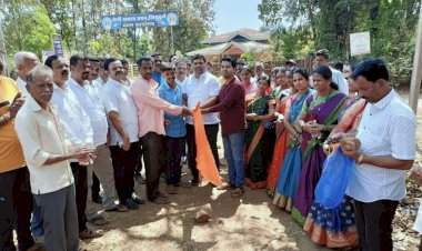 वेताळ बांबर्डे गावात भाजपला शिवसेनेचा धक्का.  आ.वैभव नाईक यांच्या उपस्थितीत भाजपच्या प्रमुख कार्यकर्त्यांनी केला शिवसेनेत प्रवेश.