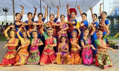 मुरुडेश्वर येथे सिंधुदुर्गातील कलाकारांनी रोवला कलेचा झेंडा.  कथक, भरतनाट्यम, पखवाज जुगलबंदीने दक्षिण प्रांतातील संगीत रसिकांना केले मंत्रमुग्ध.