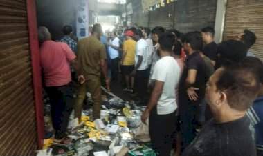 कणकवली येथे मोबाईल शॉपीला आग; लाखोंचे नुकसान.