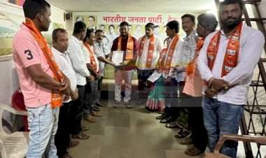 भाजपा भटके विमुक्त आघाडी देवगड तालुका महिला अध्यक्षपदी पूनम कोकरे.  तर देवगड मंडल युवा अध्यक्षपदी परमेश्वर शिंदे आणि पडेल युवा मंडल अध्यक्ष पदी सचिन कोकरे यांची निवड.