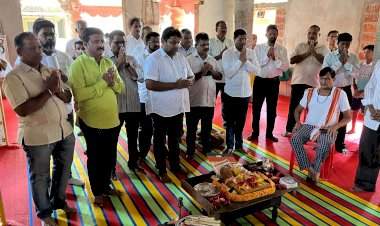 परुळे येथे महायुतीचे उमेदवार केंद्रीय मंत्री नारायण राणे यांच्या प्रचाराचा शुभारंभ.