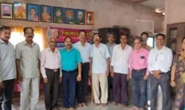 समर्थ साटम महाराज वाचन मंदिरच्या अध्यक्षपदी भरत गावडे तर सचिवपदी डॉ. लवू सावंत.