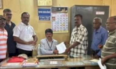 कोनशी ग्रामस्थांचे दूषित पाण्यासंदर्भात गट विकास अधिकाऱ्यांना निवेदन.