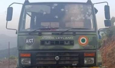 हवाई दलाच्या जवानांना घेऊन जाणाऱ्या बसवर जम्मू काश्मीरमध्ये दहशतवादी हल्ला; एक जवान शहीद.