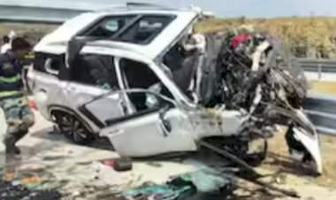 समृद्धी महामार्गावर कारचा भीषण अपघात; ३ जण जागीच ठार तर चारजण गंभीर जखमी.