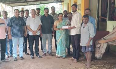 आडेली गवळीवाडी येथे म्हैशीच्या अंगावर विद्युतभार वाहीनी पडुन म्हैस मृत्युमुखी.  भाजपा जिल्हाध्यक्ष प्रभाकर सावंत यांनी म्हैस मालकाला केली तातडीने मदत.