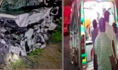 समृद्धी महामार्गावर जालन्याजवळ दोन कारचा भीषण अपघात; ७ जण ठार; ४ जण गंभीर जखमी.