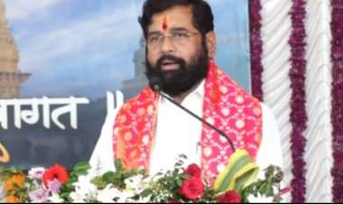 'लाडकी बहिण’ योजनेनंतर आता लाडक्या भावांसाठीही योजना; मुख्यमंत्री एकनाथ शिंदे यांची पंढरपूरमध्ये घोषणा.