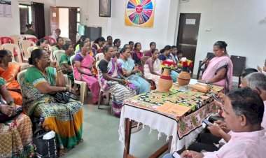 परुळे येथे मुख्यमंत्री माझी लाडकी बहिण योजनेंतर्गत ऑनलाईन अर्जाचे चावडी वाचन कार्यक्रम संपन्न.