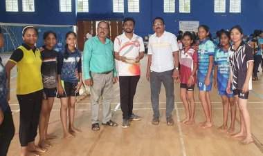 जिल्हास्तरीय टेनीकॉइट स्पर्धेत असरोंडी हायस्कूलचे उल्लेखनीय यश.