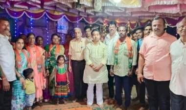 नाडण येथील उबाठाचे बूथ प्रमुख नितीन बाईत यांचा आ.नितेश राणे यांच्या उपस्थितीत भाजपामध्ये प्रवेश.