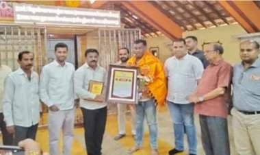 आदिनाराण देवस्थान तर्फे आमदार किरण सामंत यांचा सत्कार.