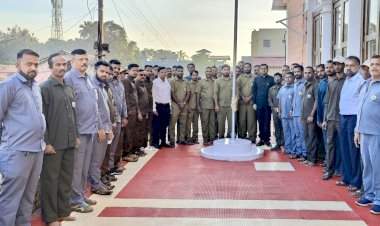 प्रजासत्‍ताक दिनानिमित्त वेंगुर्ले नगर परिषद तर्फे सफाई कर्मचाऱ्यांचा सन्मान