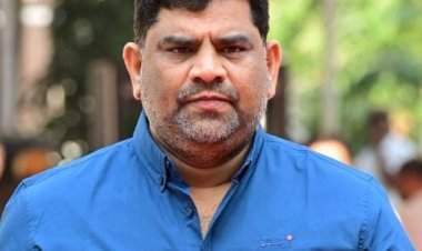 जनता दरबारातून नितेश राणेंनी रवींद्र चव्हाण यांची अकार्यक्षमता दाखवून दिली - माजी आमदार वैभव नाईक