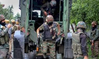 जम्मू-काश्मीरमध्ये मोठी चकमक.......किश्तवाडमध्ये ३ दहशतवाद्यांचा खात्मा