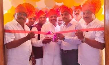 दोडामार्ग घोटगेवाडी येथील नूतन ग्रामपंचायत आणि जि. प. दवाखान्याचे शानदार उद्घाटन