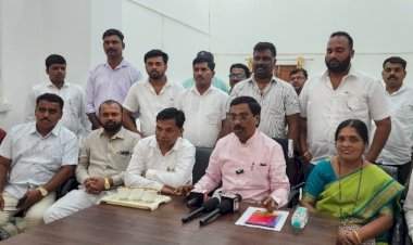 शक्तीपीठचा हट्ट धरणाऱ्या शासनाने कोस्टल आणि मुंबई-गोवा महामार्ग पुर्ण होण्यासाठी प्रयत्न करावा.......माजी खासदार विनायक राऊत यांची मागणी