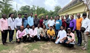 जिल्ह्यातील दशावतार कलाकारांनी मानले आमदार निलेश राणे यांचे आभार