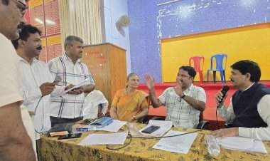 शिक्षक व शिक्षकेतर कर्मचाऱ्यांची कामे न करणारा शिक्षणाधिकारी सिंधुदुर्गाला नको....आमदार ज्ञानेश्वर म्हात्रे यांची भूमिका