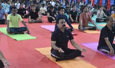 शारीरिक व मानसिक स्वास्थ्यासाठी योग महत्वपूर्ण- जिल्हाधिकारी अनिल पाटील