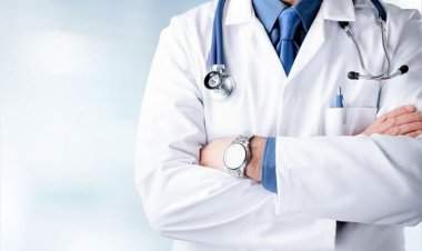 राष्ट्रीय डॉक्टर दिन विशेष लेख.....सेवा, प्रेम आणि समर्पणाचे प्रतीक