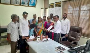 परुळे ग्रामपंचायत पदाधिकारी व ग्रामस्थांनी दिली कुडाळ वीज वितरण कंपनीला धडक