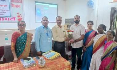 परुळेबाजार तंटामुक्त गाव समितीच्या अध्यक्ष पदी विजय परब यांची निवड