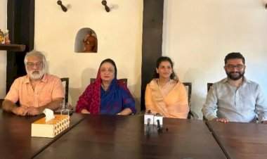 राजघराण्याची परंपरा.....आता नगरसेवेसाठी!........सावंतवाडीच्या युवराज्ञी श्रद्धाराणी भोसले नगराध्यक्षपदासाठी सज्ज