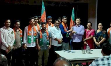 वेतोरे वरचीवाडीतील युवकांचा भाजपमध्ये उत्स्फूर्त प्रवेश!.......जिल्हा बँक अध्यक्ष मनीष दळवी यांच्या नेतृत्वावर ठेवला विश्वास