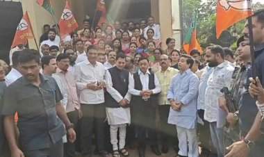 महायुतीचा विजयोत्सव: कणकवलीत जोरदार जल्लोष