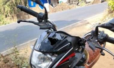 माजगाव येथे भरधाव कारची दुचाकीला धडक, दोन युवक जखमी