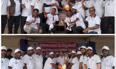 ओरोस येथील क्रिकेट स्पर्धेत  मुख्यालय पत्रकार संघ विजेता, तर वेंगुर्ला संघ उपविजेता