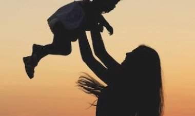 राष्ट्रीय सुरक्षित मातृत्व दिन : निरोगी मातृत्वातून सशक्त समाजाची निर्मिती